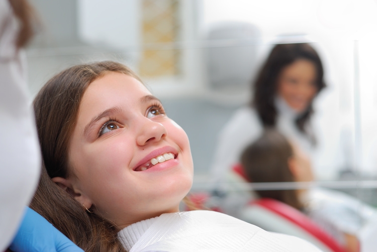 Ранният кариес е обратим. Без машинка. Без страх. Ранният кариес е обратим. Без машинка. Без страх.